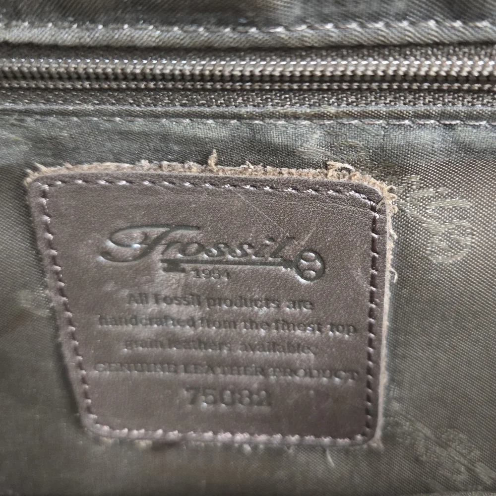 Vintage Y2K Fossil New American Classic Key Brown Leather Crossbody Purse Bag - Picture 14 of 16